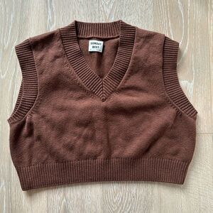 Aritzia Sunday Best WINSTON Merino Wool Cropped Sweater Vest Brown SzXS